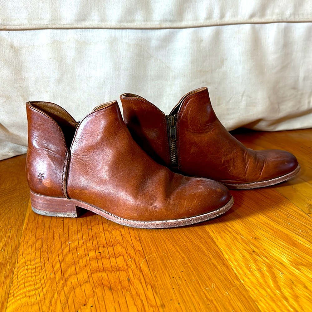 Frye booties Melissa shortie size 6.5